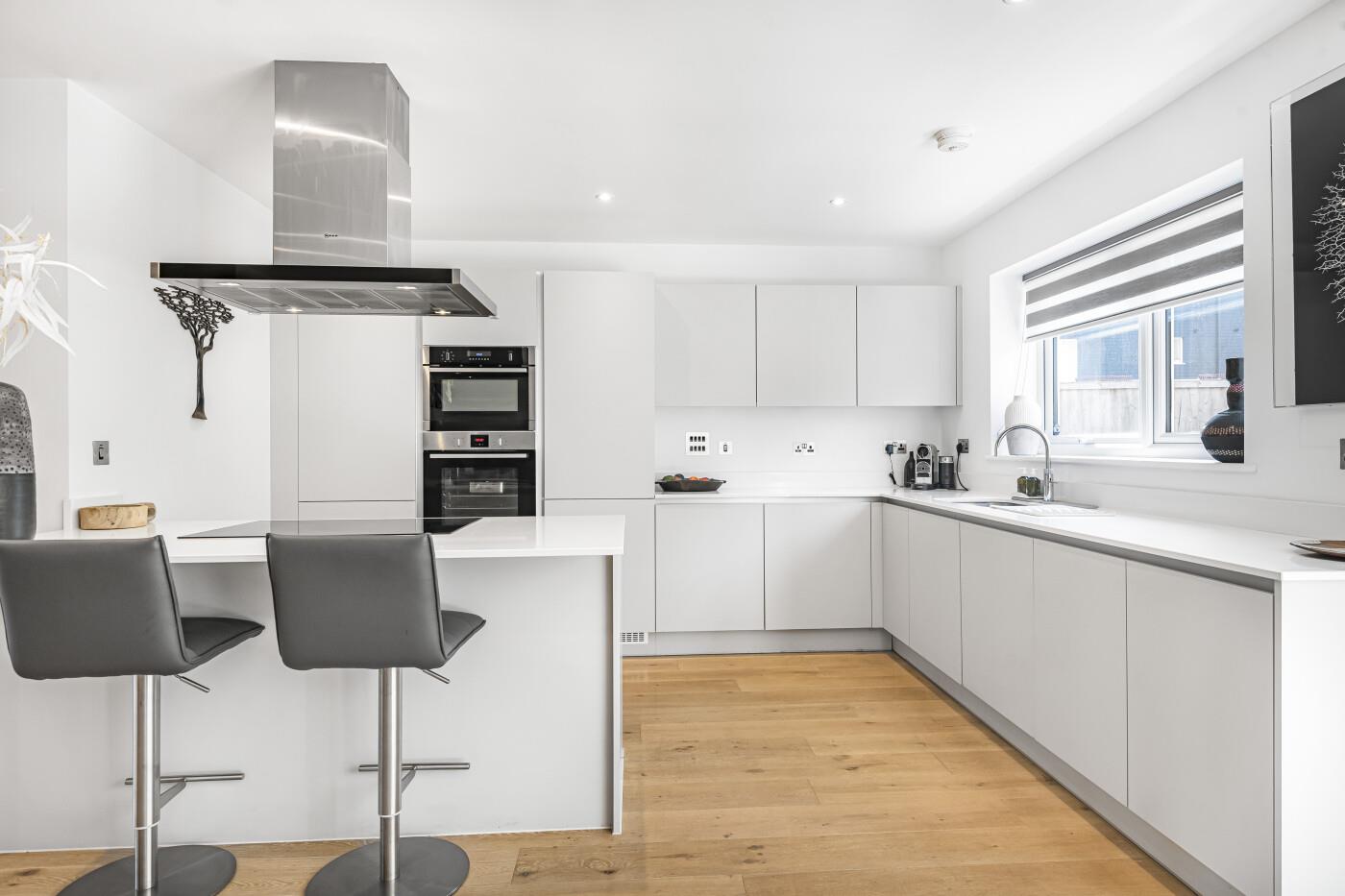 Flint Close, Rotherfield Greys, Henley-On-Thames